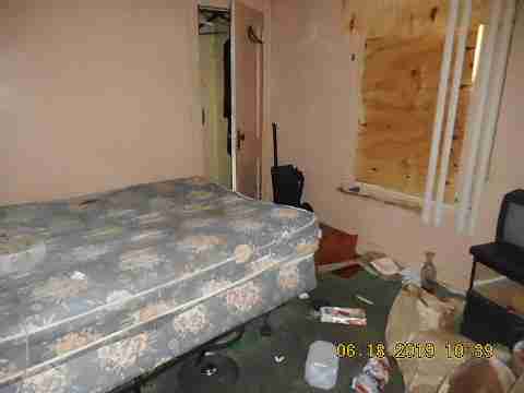 14433 Robson (16)_m.jpg